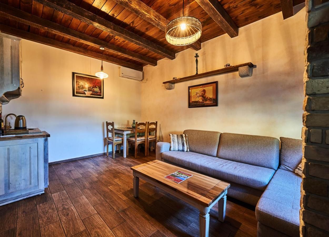 Виллы Eco Resort Cermeniza Вирпазар