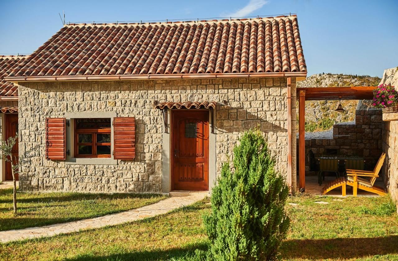 Виллы Eco Resort Cermeniza Вирпазар